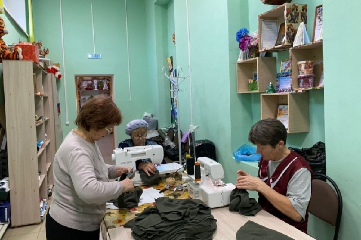    Волонтерский штаб им. Шаймуратова в Иглино начал шить балаклавы бойцам СВО