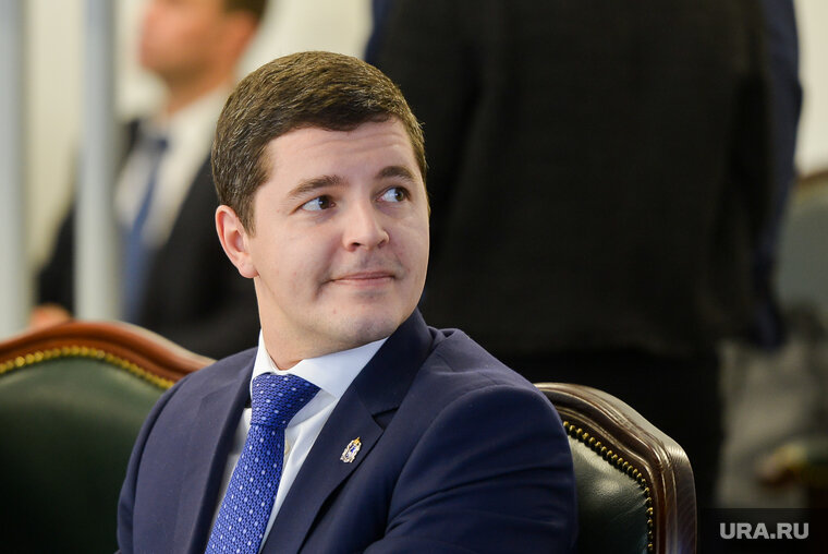    Дмитрий Артюхов наградил отличившихся ямальцев ко Дню ЯНАО (архивное фото)