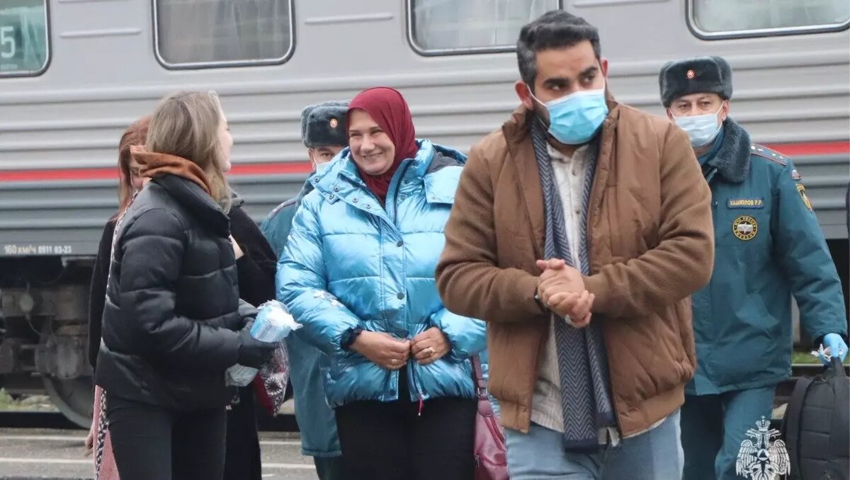     В Нальчик прибыли палестинские беженцы, которые были вынуждены покинуть свои дома из-за конфликта с Израилем, сообщили в МЧС республики.