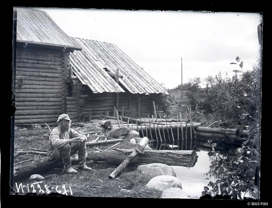 Беликов А.А. Водяная мельница у деревни Пар-Наволок. Карелы. Россия, Карелия республика, Олонецкий р-он. 1927