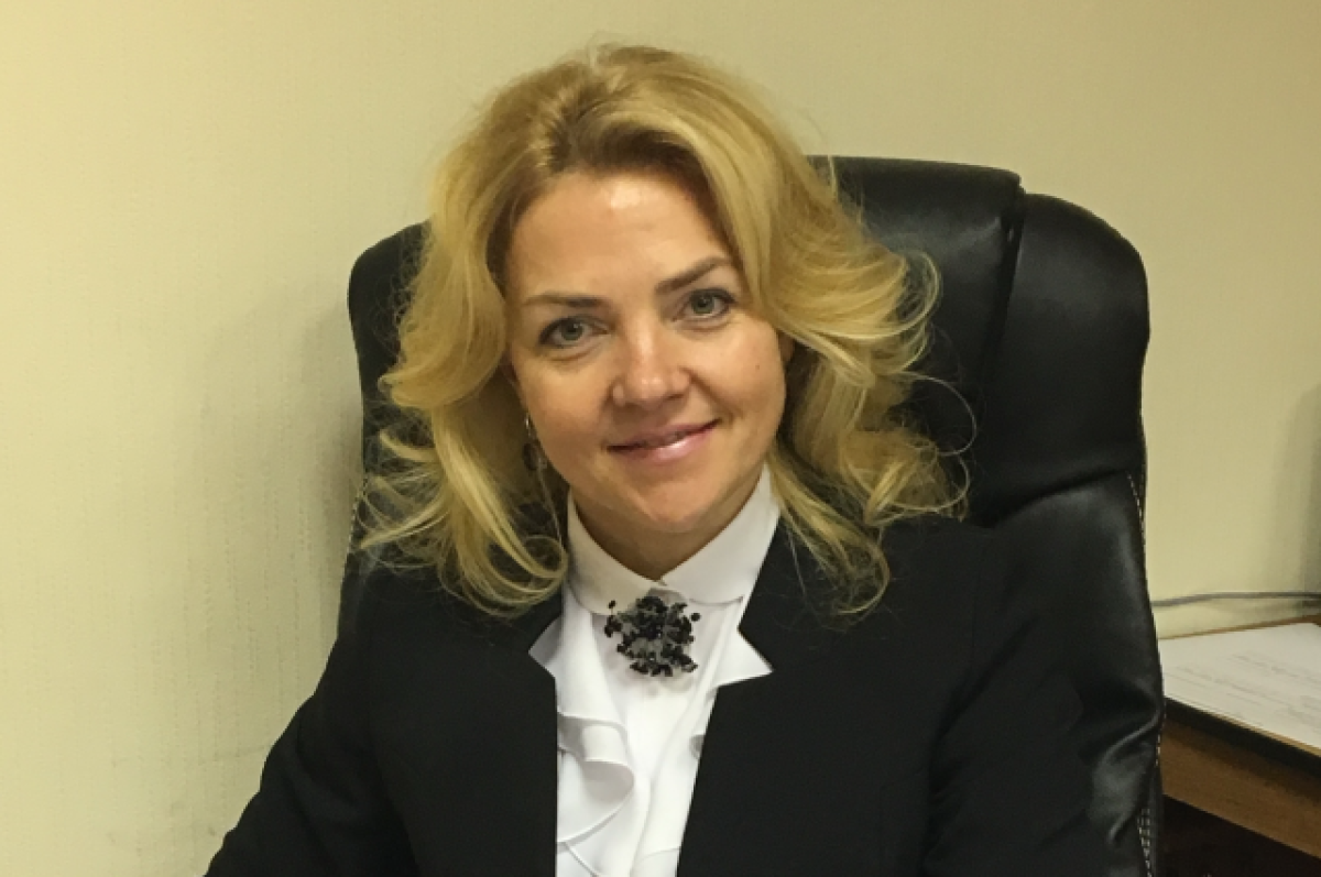    Директора брянской гимназии №5 Галину Сауткину увезли на допрос в следком