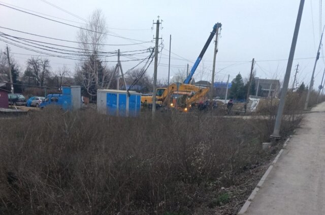    Работы проводятся недалеко от домов. Фото: Из личного архива/ Татьяна Иванова
