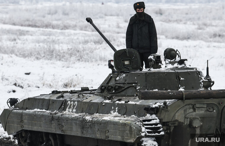    Экипаж БМП-3, получивший ранения в ходе штурма, вернулся на фронт на новой бронемашине от «Курганмашзавода»
