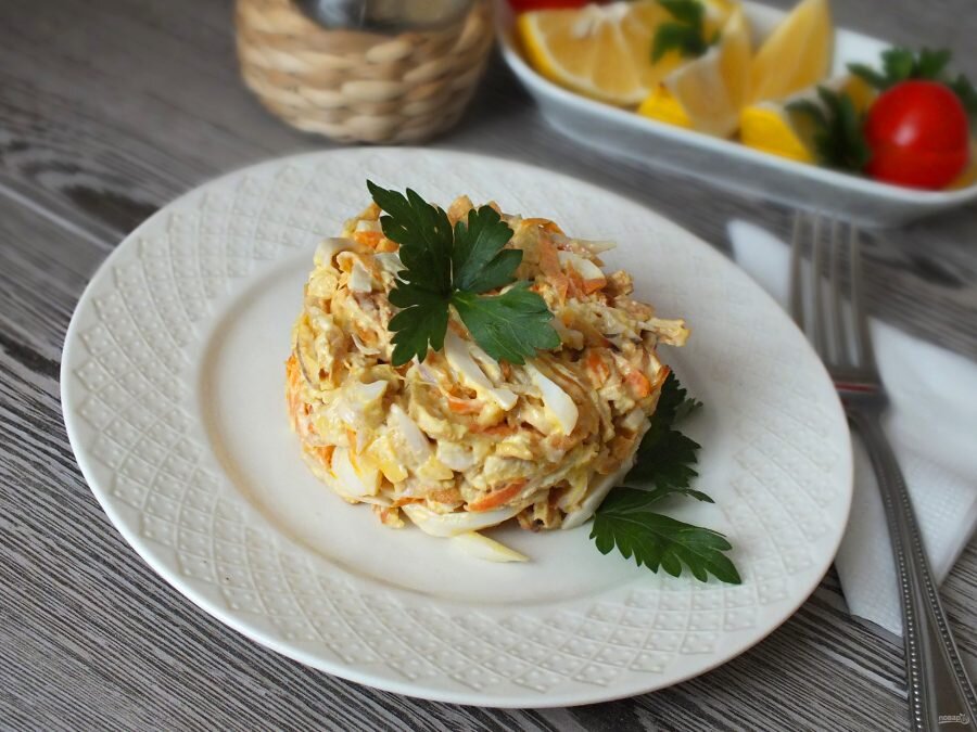 Салат с Яичными Блинчиками и курицей из копченой грудки