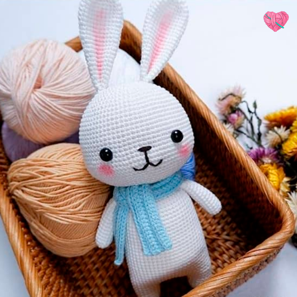 Зайка амигуруми