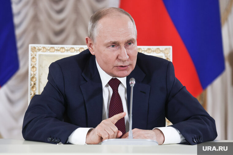   Путин заявил, что Россия хочет создать в мире демократическую систему