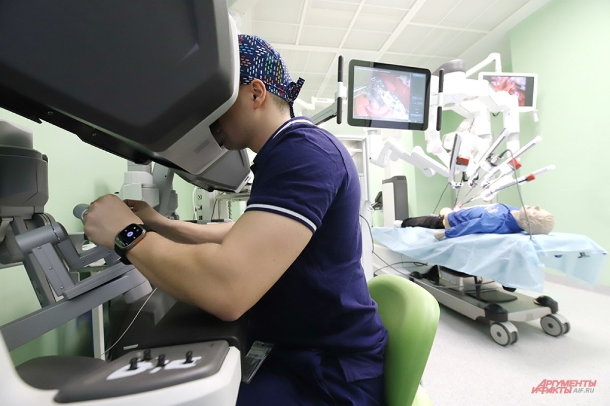    В РФ впервые за три года зафиксировали объединение роста гриппа и COVID-19