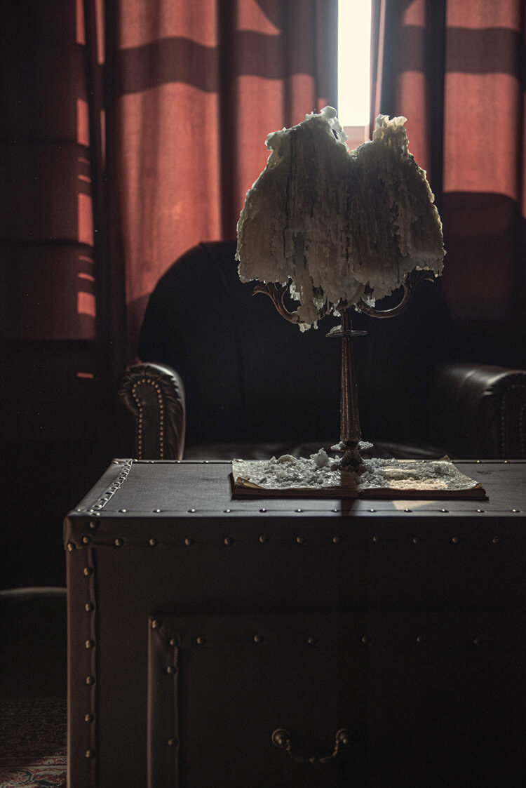 Экспериментальное пространство Temple в Астане по дизайну студии Kvadrat Architects. Освещение, Luis. Мебель изготовлена на заказ в столярной мастерской Goryachev.