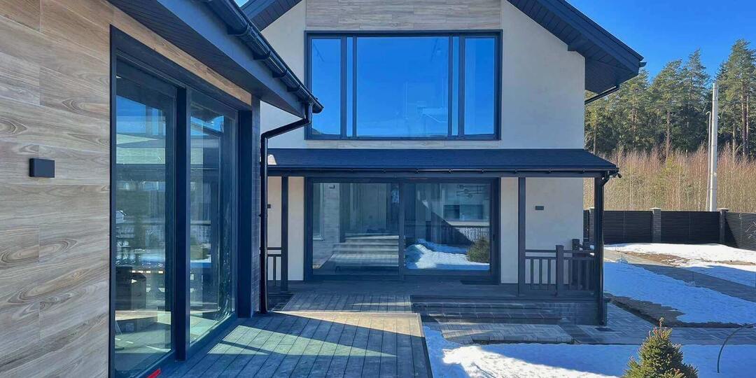 Панорамные окна: Расширение границ пространства и света