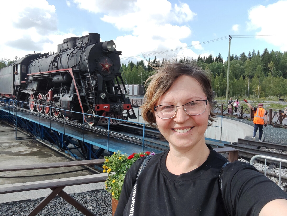 На станции есть даже карусель для паровозов, которая позволяет их разворачивать
