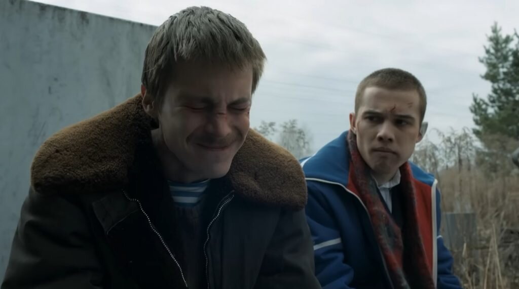    Иван Янковский и Рузиль Минекаев. Фото: кадр сериала "Слово пацана. Кровь на асфальте".
