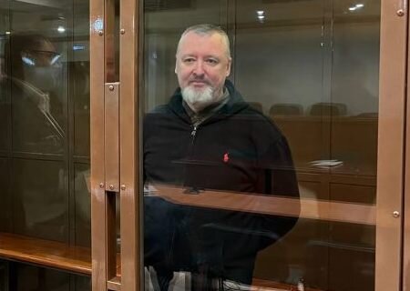    Стрелков остаётся под арестом до лета