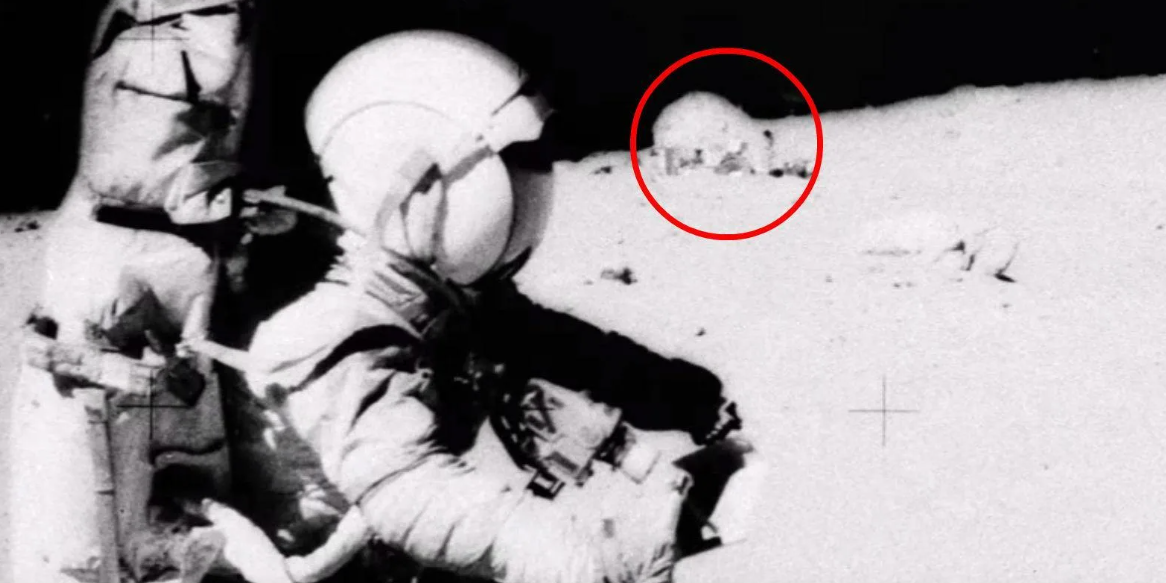 в космосе был найден. инопланетяне существуют. модуль мкс 4к. странные объекты на марсе. в космосе был найден.