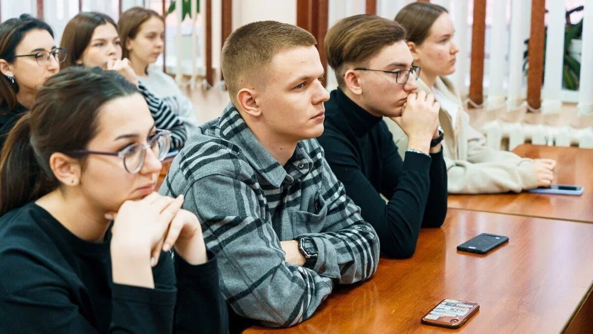    В Оренбурге началась просветительская акция «Достижения России» Белов Михаил Александрович