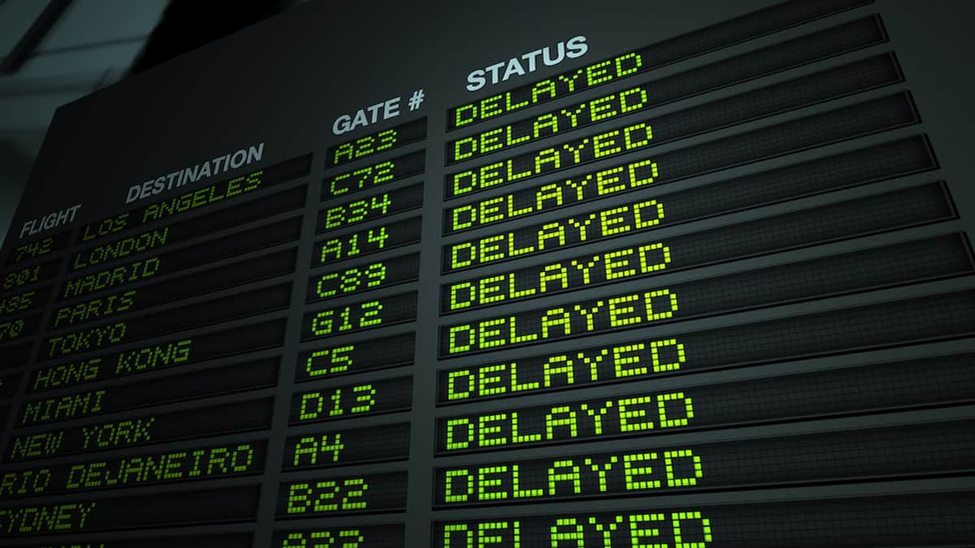 Рейс читать. Задержка рейсов. Flight delay табло. Табло аэропорта задержка рейса. Табло delayed.