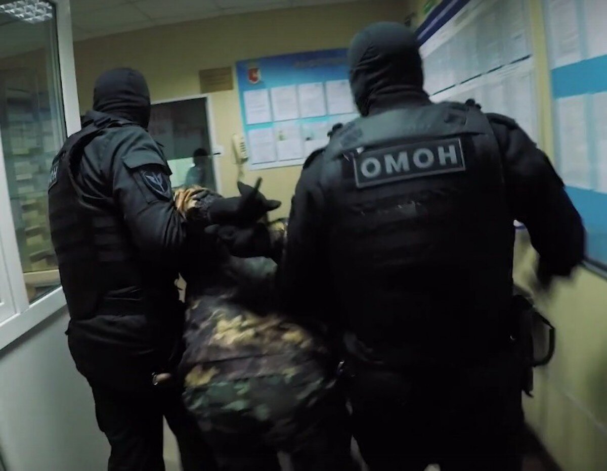 омон собр фсб. мужчина оперативник. спецназ рф собр. балаклава собр омон спецназ. мужчина оперативник.