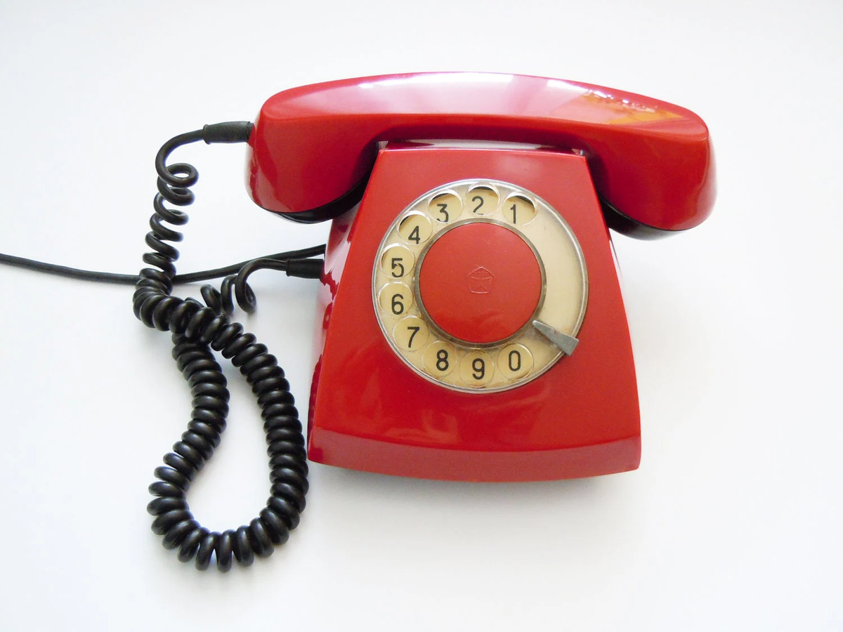 Рингтон советский телефон. Телефонный аппарат Тан 80. Телефонный аппарат с диском. Телефонный аппарат стационарный с диском. Старый телефон.