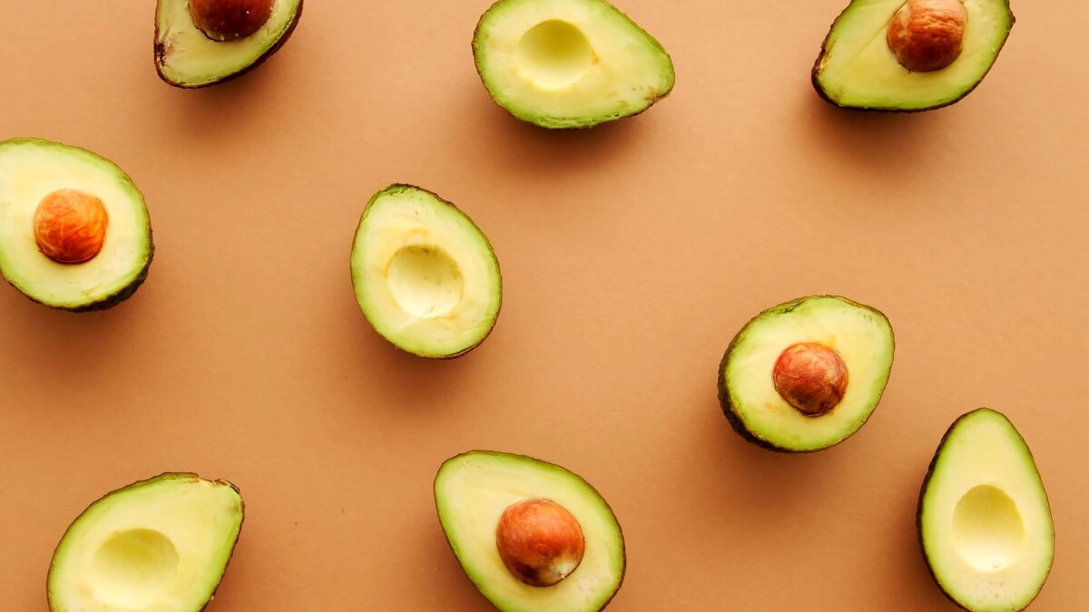Некоторым авокадо нравится сразу, другим же нужно привыкнуть к его вкусу
