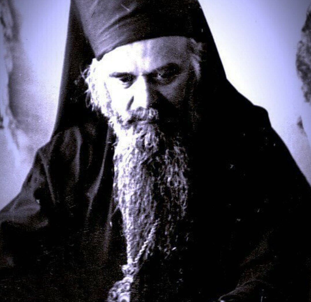 Святитель Николай (Велимирович) (1881-1956), епископ Охридский и Жичский: «Да станет сердце мое могилой близнецам злобным — гневу и гордости». Источник: https://vk.com/wall-105336404_36015?z=photo445613256_457244407%2Fwall-105336404_36015