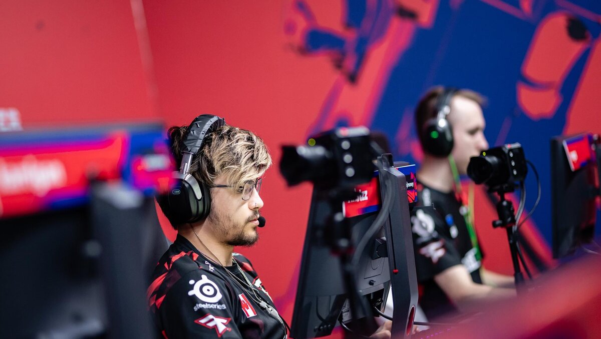     Рассел Twistzz Ван Далкен