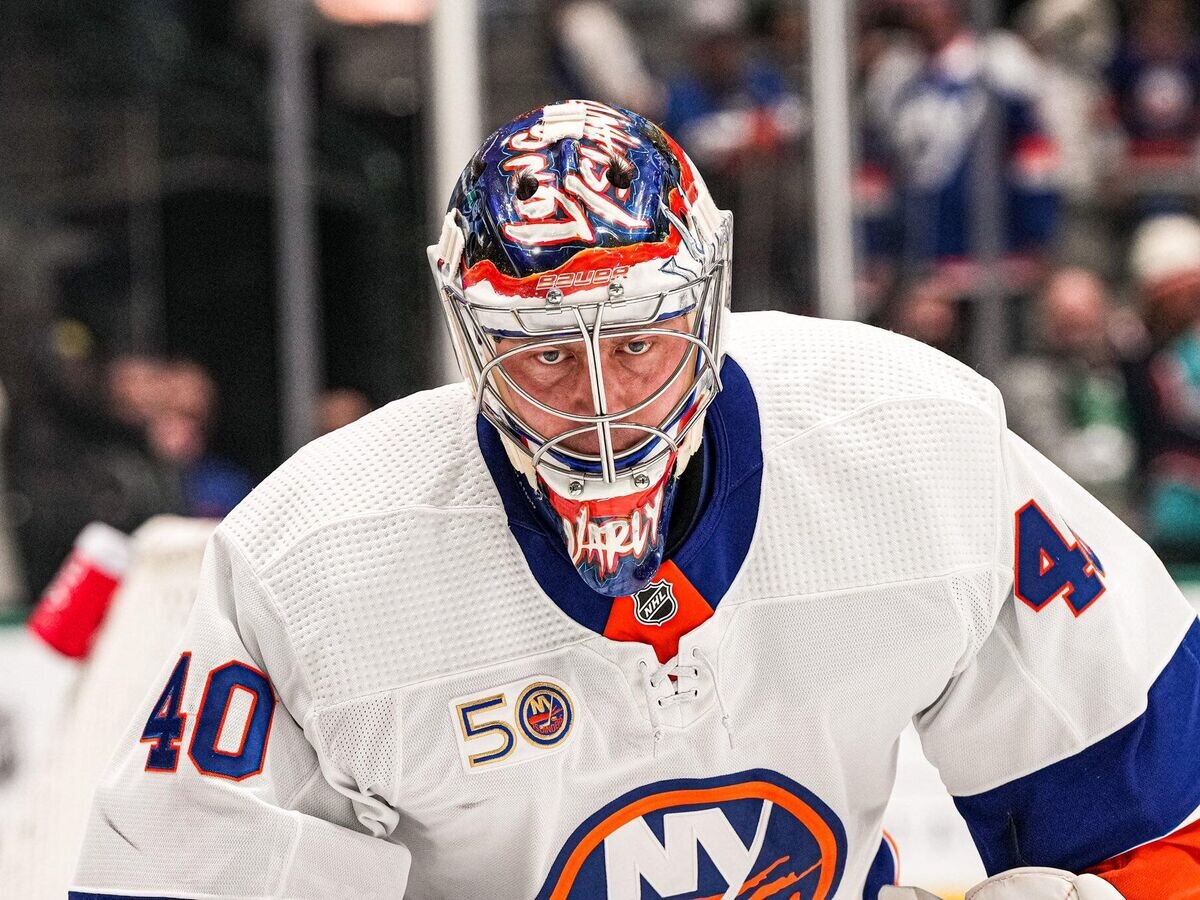    Голкипер "Нью-Йорк Айлендерс" Семен Варламов© Фото : twitter.com/nyislanders