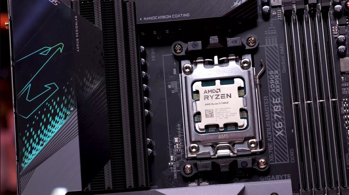    После анонса и выхода платформы AM5 казалось, что теперь выбор очевиден для всех. Но не всё так просто. Фото: techspot.com