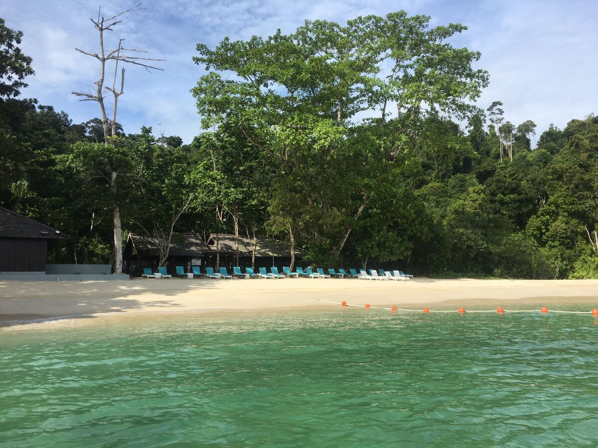 Листайте. Здесь и далее фото сестры из Рая