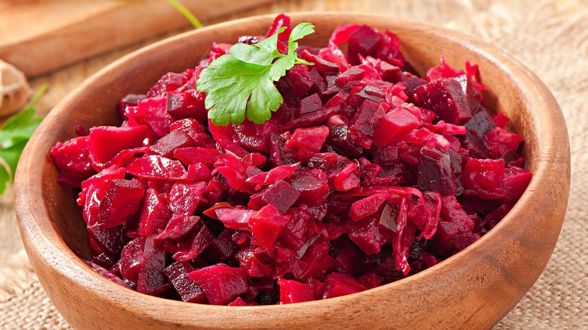    А хотите приготовить винегрет, как у бабушки? Секрет в одном необычном ингредиенте — ни за что не догадаетесь© Freepik | тимолина