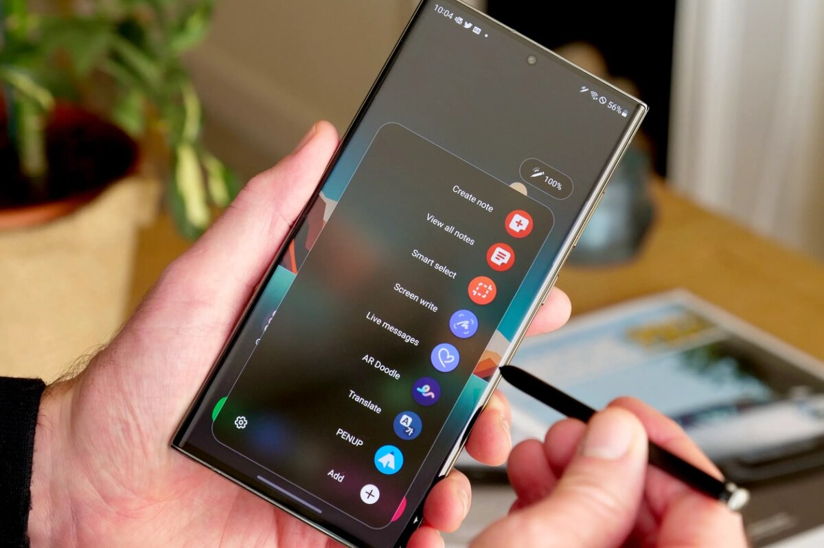    Samsung S23 Ultra не имеет конкурентов в бизнес-сегменте. Фото: digitaltrends.com