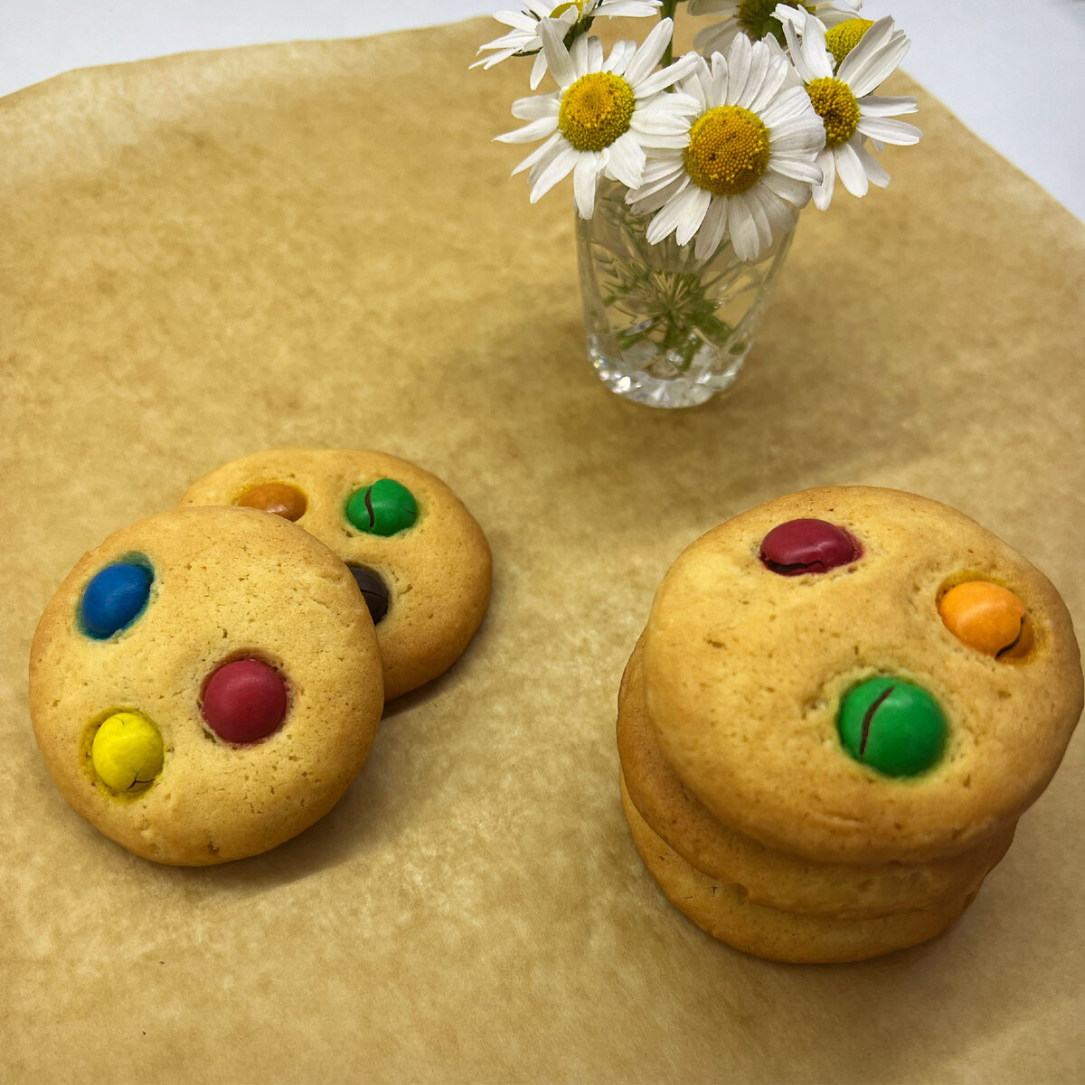 Яркие драже покорят сердечки ваших деток. Порадуйте семью ароматной выпечкой. 