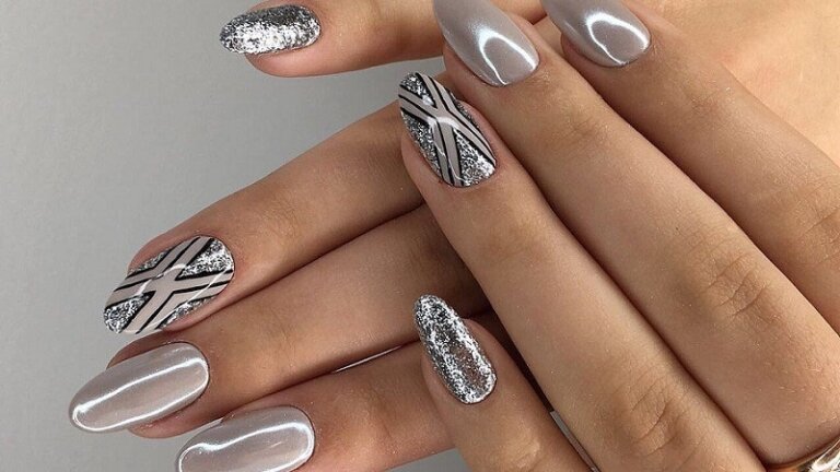 Серебристое Платье Маникюр фото 2