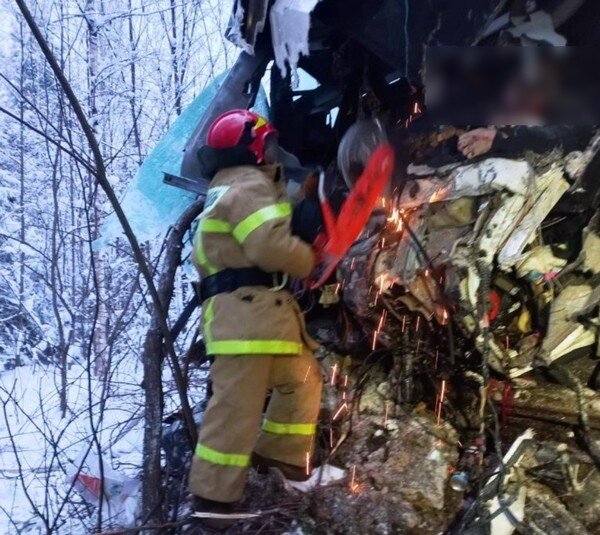     В Ивановской области погибших в утренней аварии водителей пришлось извлекать специнструментом