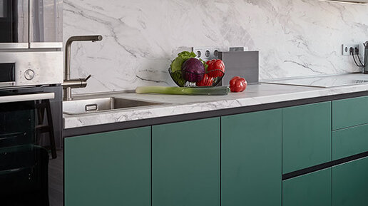 Кухонный Двор | Практичная архитектура кухни «под потолок». Гарнитур с ...