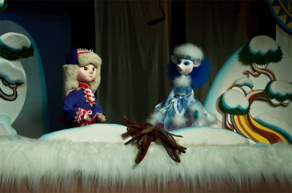    Маленькая метель. Фото: театр кукол