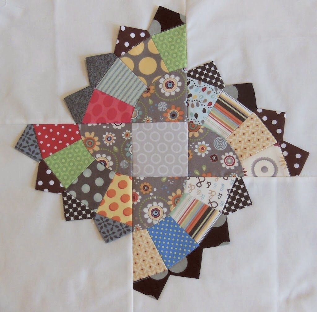 лоскутные покрывала. пэчворк одеяло. мелкий пэчворк. пэчворк из квадратов. мелкий пэчворк.