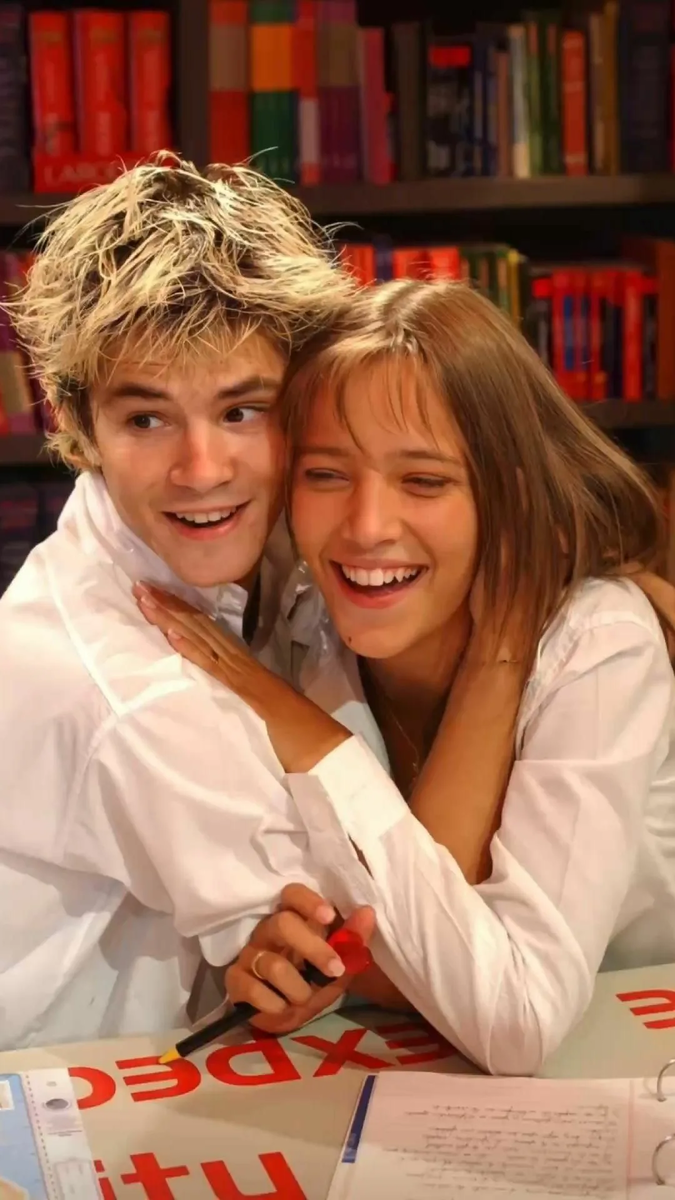 Мануэль и Миа ("Мятежный дух")