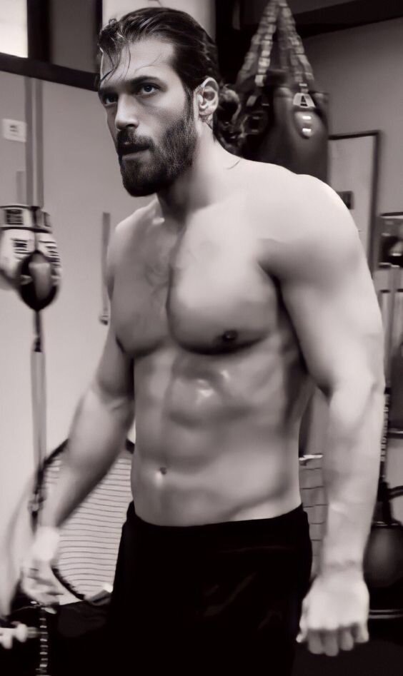 https://i.pinimg.com/564x/36/e4/ff/36e4ff5b19ca121832c5f7391b5699b2.jpg
