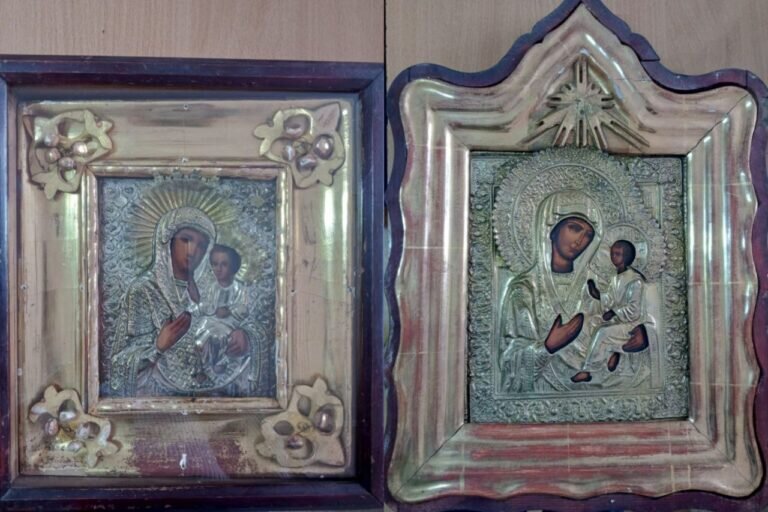    Покусился на святое. Оренбургские полицейские вернули хозяйке похищенные иконы Белов Михаил Александрович