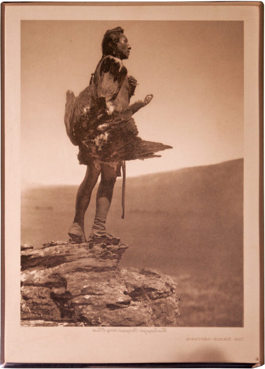 Edward S. Curtis, The Eagle Catcher, 1908 