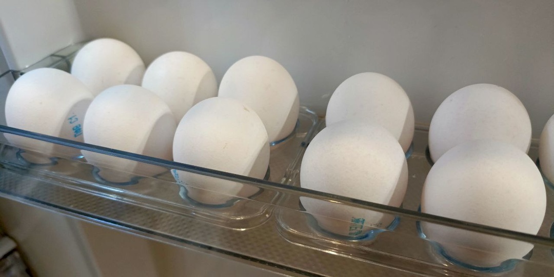 Почему подорожали яйца к концу года? Удивилась, что десяток продается дороже 100 рублей