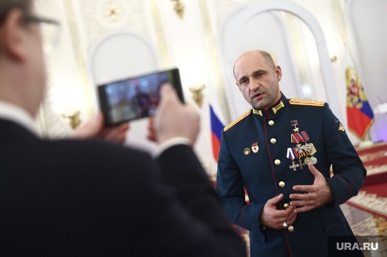    Артем Жога попросил Владимира Путина выдвинуться на новый президентский срок