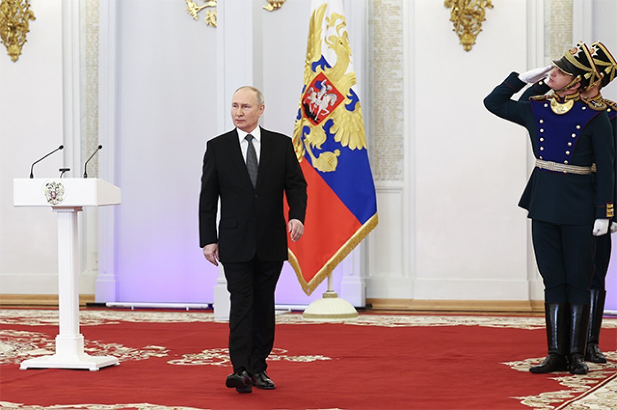    8 декабря 2023. Президент РФ Владимир Путин на церемонии вручения медалей «Золотая Звезда» в Кремле накануне Дня Героев Отечества.