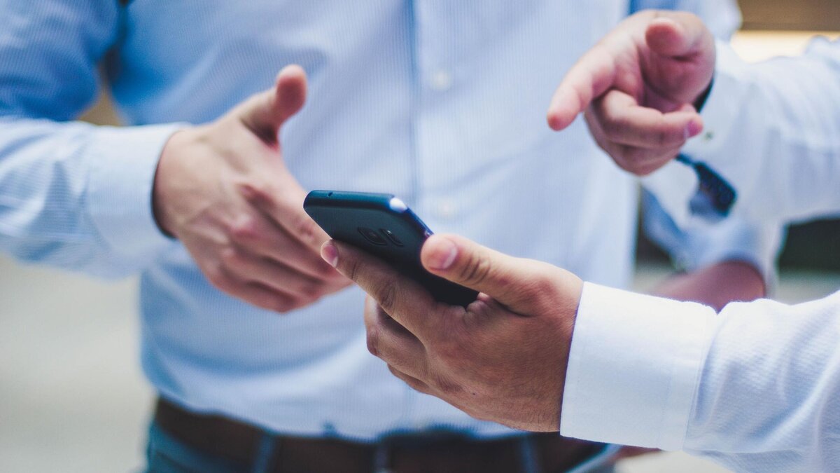    Телефон резко перестал ловить Wi-Fi? Попробуйте наладить работу устройства этими простыми способами© Unsplash | Luis Villasmil