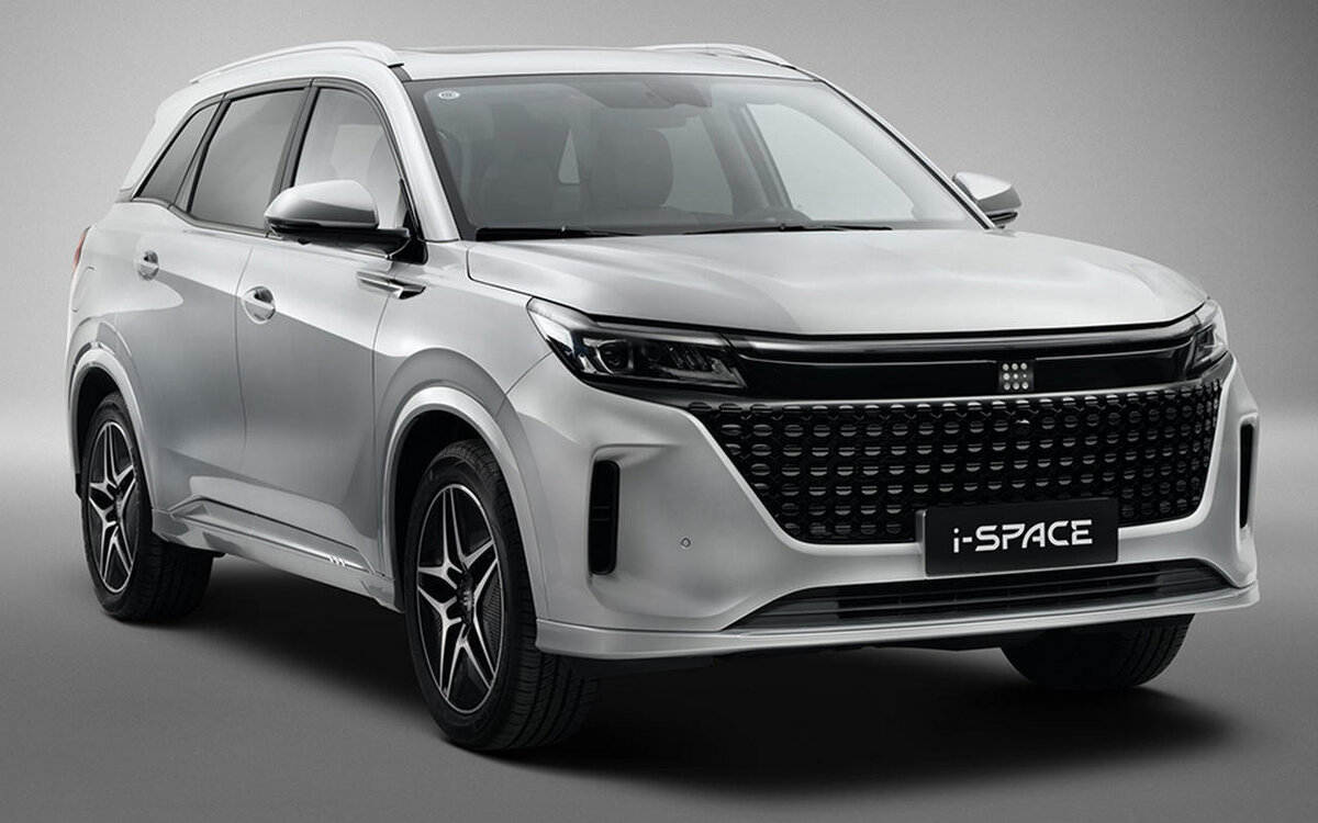    Липецкий «Моторинвест» анонсировал первую семиместную модель электрокаров Evolute – I-Space Фото с сайта компании