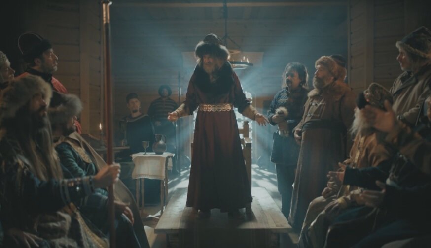 Наместник: "Ну че, пацаны, в натуре? Как дело решать будем? По закону или по понятиям?" 
Бояре: "По понятиям!"