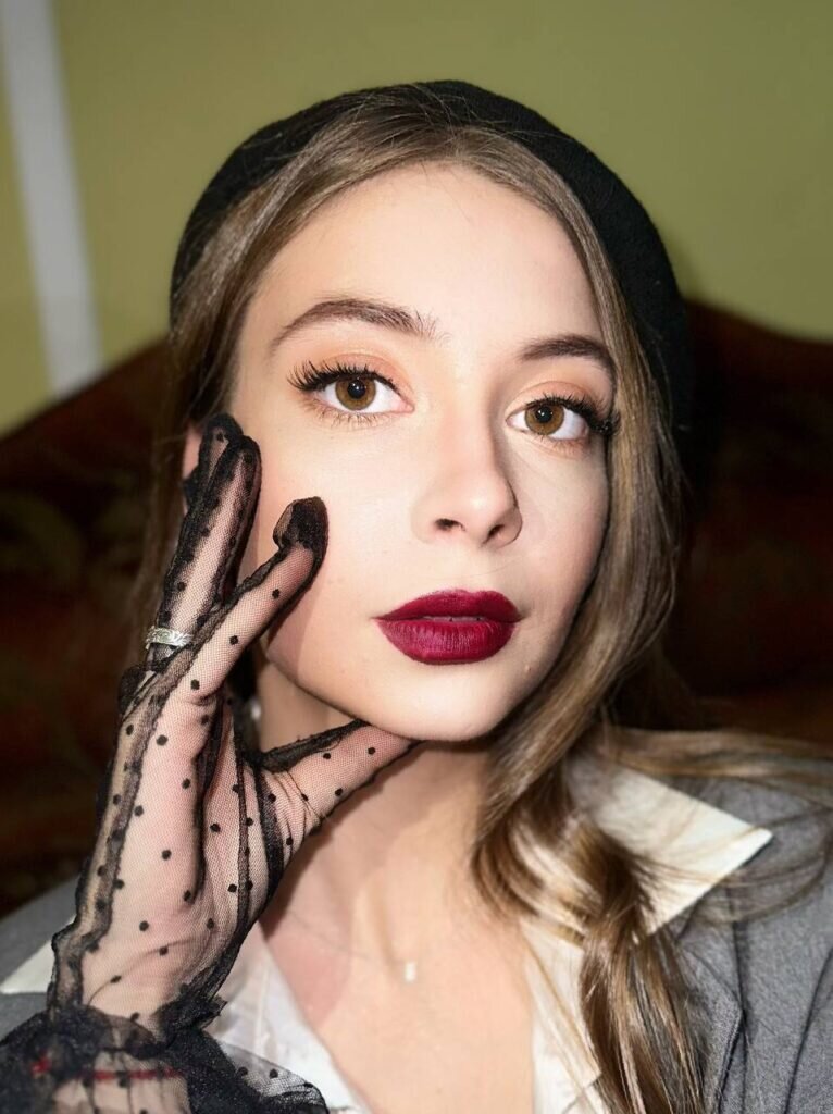   📷
