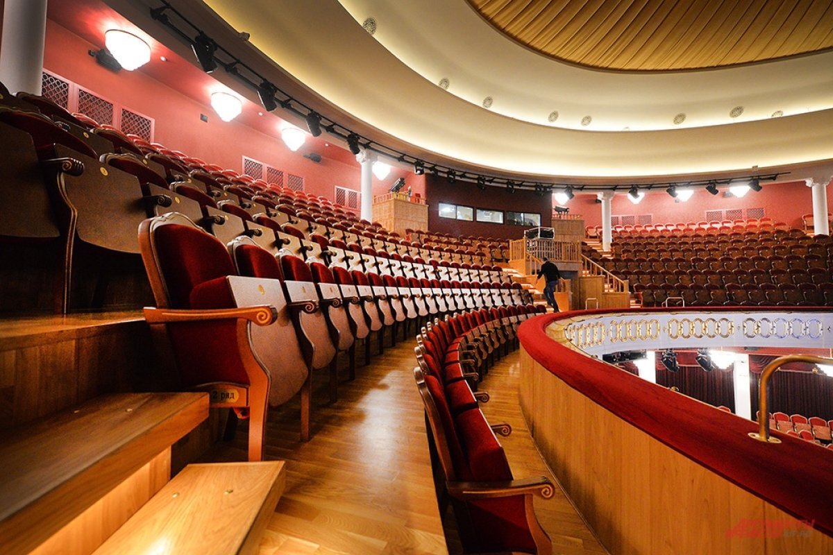    Афиша на 9 и 10 декабря.