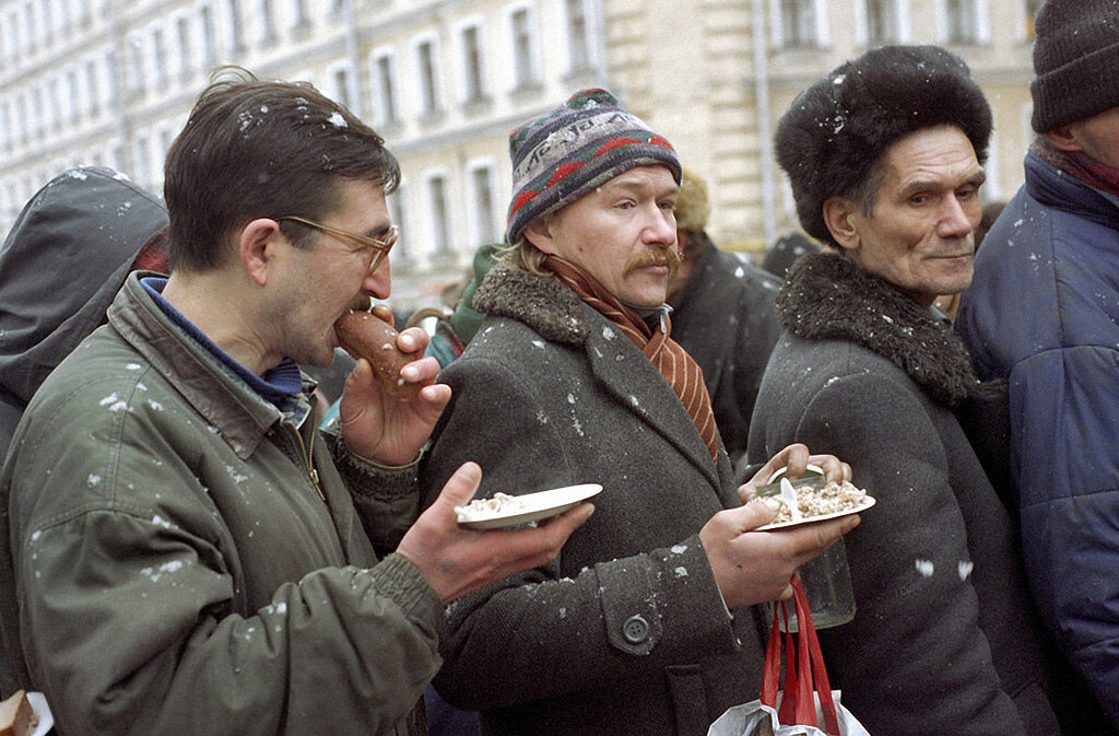 В 1997 году много лет. Бомжи в СССР.