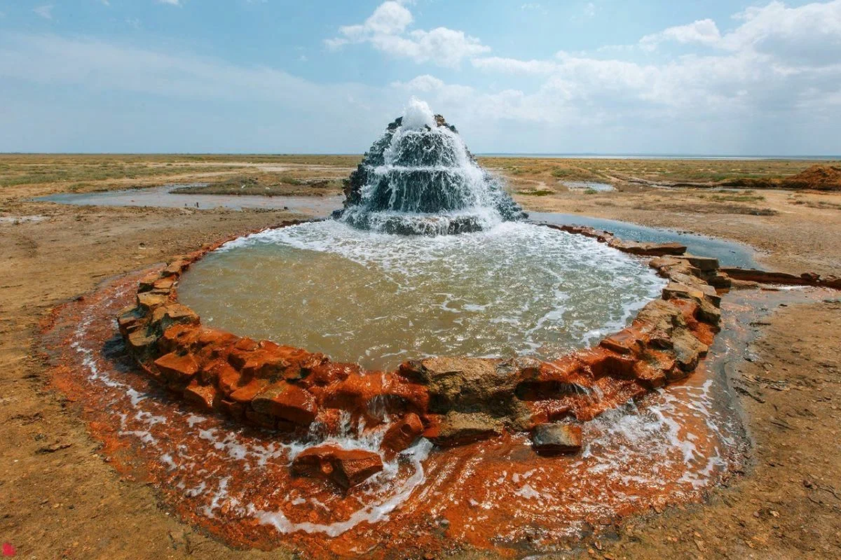 Арал каспий. Аральское море. Западное Аральское море. Аральское море Казахстан. Высохшее озеро Арал Казахстан.