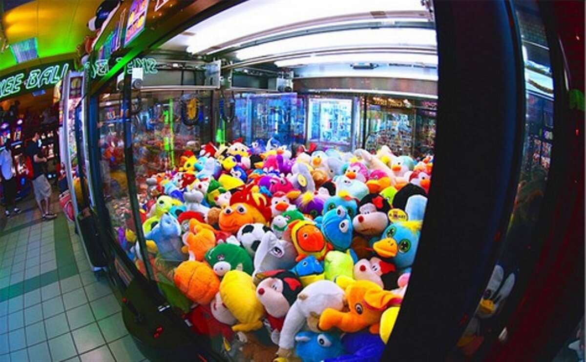 игровой автомат хватаклка. автомат кран-машина хватайка. автомат хватайка. игрушечный игровой автомат хватайка. игровой автомат хватайка.